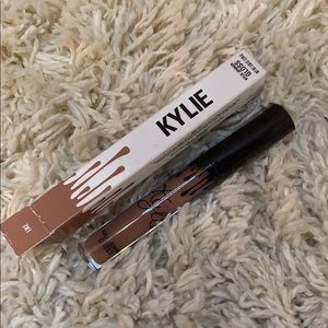 Kylie Jenner lipgloss in the shade ‘Like’